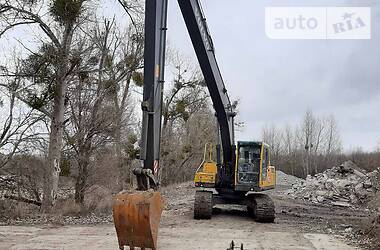 Гусеничний екскаватор Volvo EC 210B LC 2002 в Києві