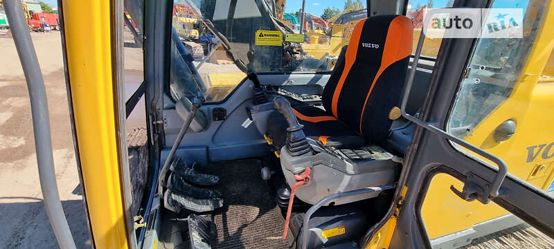 Гусеничный экскаватор Volvo EC 210B LC 2005 в Одессе