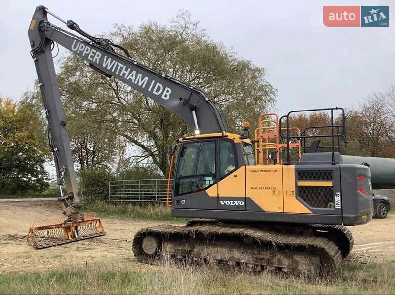 Volvo EC 220D 2016