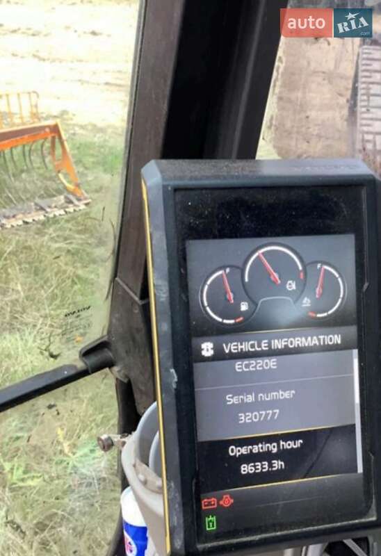 Гусеничный экскаватор Volvo EC 220D 2016 в Киеве фото 8 Гусеничный экскаватор Volvo EC 220D 2016 в Киеве