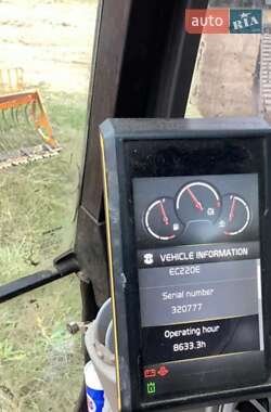 Гусеничный экскаватор Volvo EC 220D 2016 в 