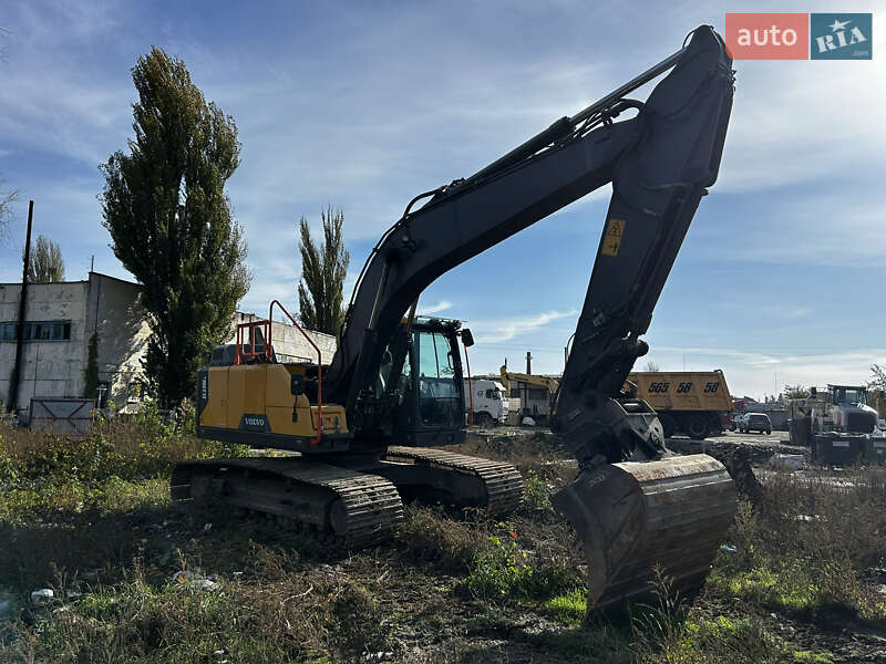 Гусеничний екскаватор Volvo EC 220DL 2018 в Києві фото 2 Гусеничний екскаватор Volvo EC 220DL 2018 в Києві
