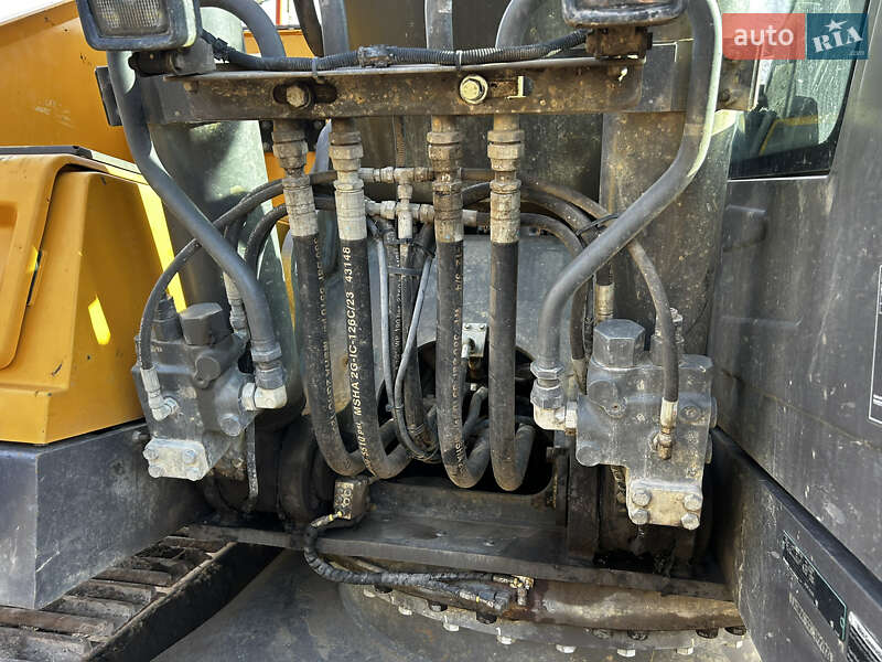 Гусеничний екскаватор Volvo EC 220DL 2018 в Києві фото 29 Гусеничний екскаватор Volvo EC 220DL 2018 в Києві