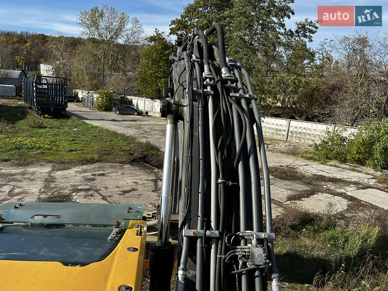 Гусеничний екскаватор Volvo EC 220DL 2018 в Києві фото 34 Гусеничний екскаватор Volvo EC 220DL 2018 в Києві