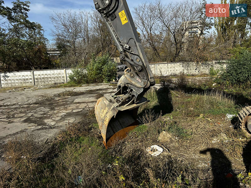 Гусеничний екскаватор Volvo EC 220DL 2018 в Києві фото 45 Гусеничний екскаватор Volvo EC 220DL 2018 в Києві