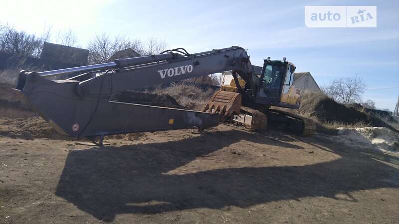 Гусеничный экскаватор Volvo EC 240CL 2008 в Днепре