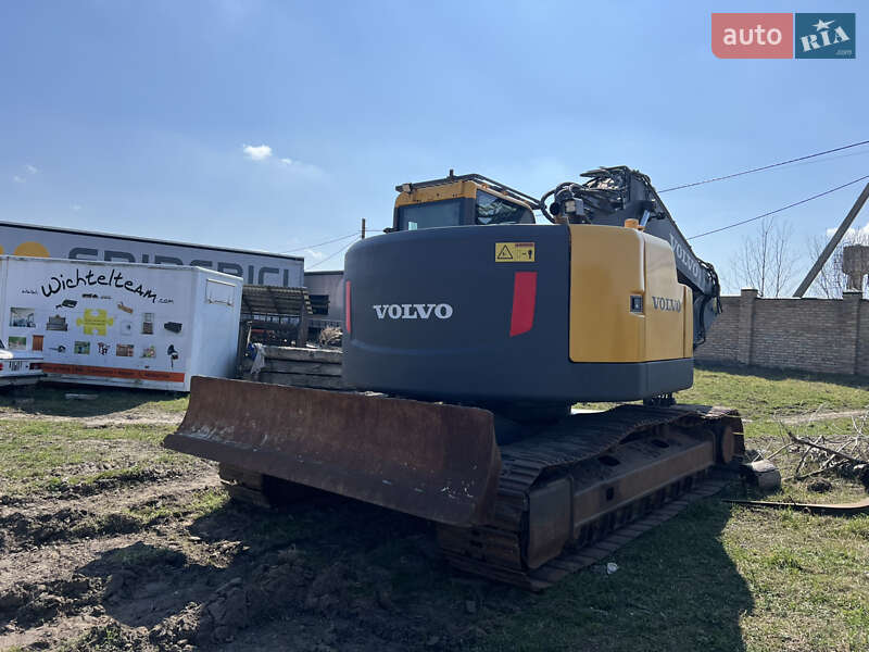 Гусеничний екскаватор Volvo EC 240CL 2008 в Луцьку