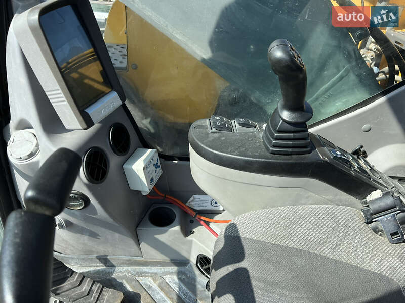 Гусеничний екскаватор Volvo EC 240CL 2008 в Луцьку