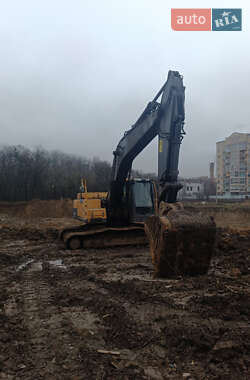 Гусеничный экскаватор Volvo EC 250DL 2013 в Киеве