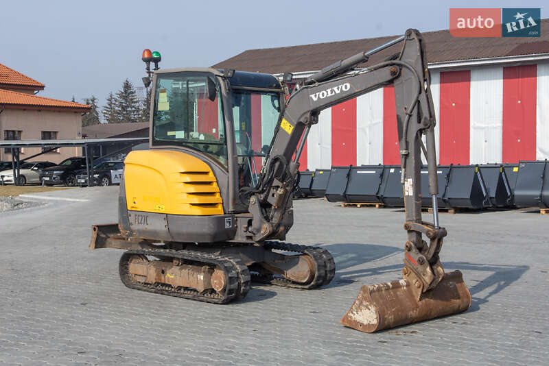 Volvo EC 27C 2015
