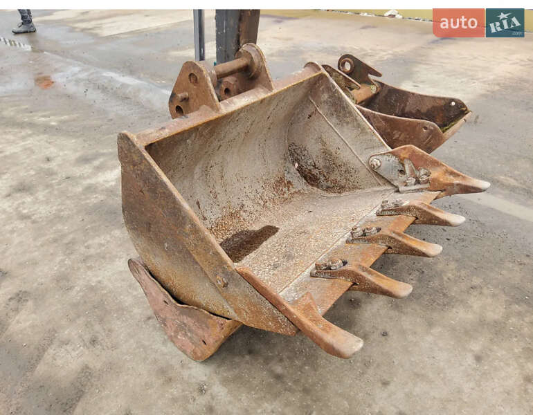 Миниэкскаватор Volvo EC 27C 2015 в Бродах фото 3 Миниэкскаватор Volvo EC 27C 2015 в Бродах