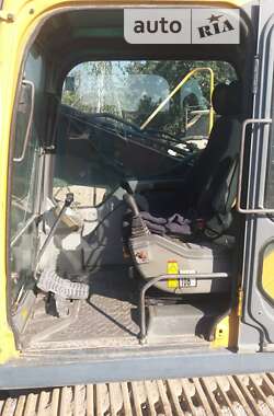 Гусеничный экскаватор Volvo EC 290B LC 2003 в 