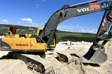 Гусеничный экскаватор Volvo EC 290B LC 2002 в 