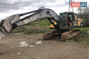 Экскаватор погрузчик Volvo EC 290B LC 2010 в 