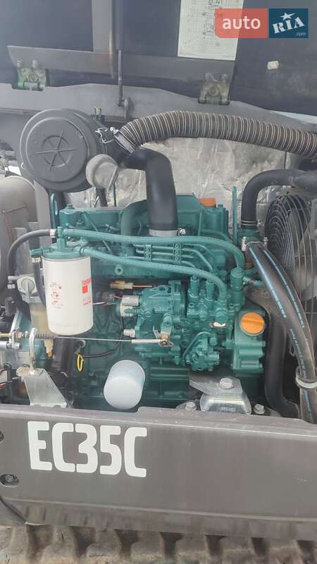 Миниэкскаватор Volvo EC 35 2014 в Ужгороде фото 4 Миниэкскаватор Volvo EC 35 2014 в Ужгороде