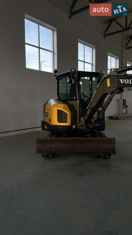 Гусеничный экскаватор Volvo EC 35 2024 в Коломые фото Гусеничный экскаватор Volvo EC 35 2024 в Коломые