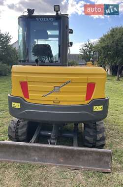 Гусеничный экскаватор Volvo EC 55C 2012 в 