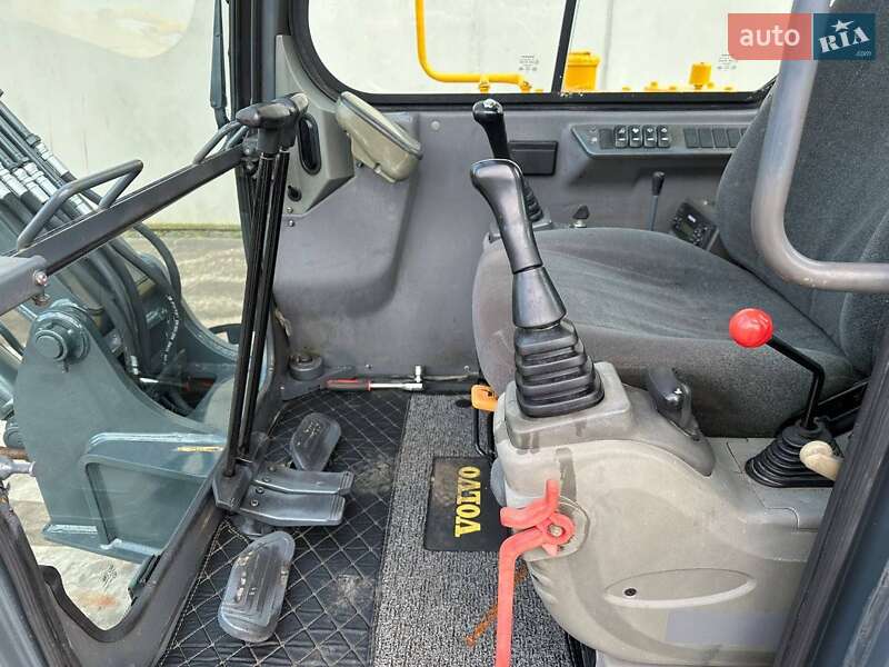 Гусеничный экскаватор Volvo EC 55D 2017 в Ровно