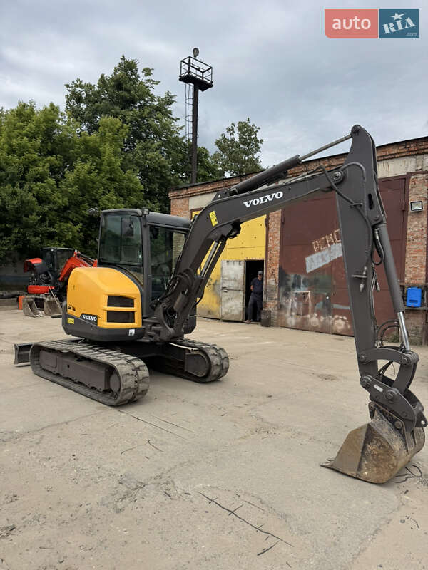 Миниэкскаватор Volvo ECR 50D 2015 в Луцке