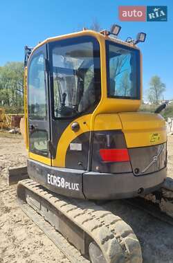 Гусеничный экскаватор Volvo ECR 58D 2010 в 