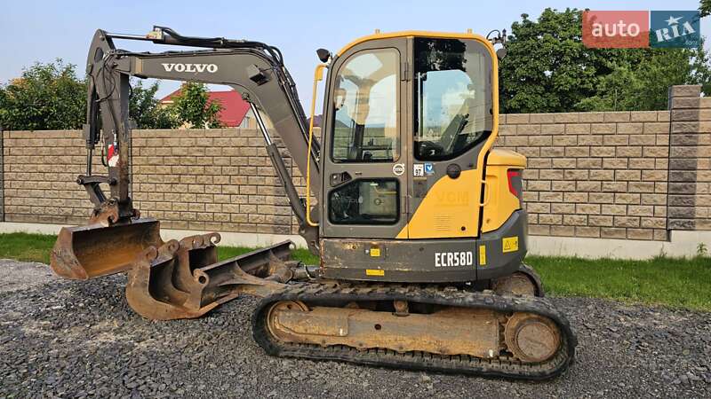 Миниэкскаватор Volvo ECR 58D 2015 в Луцке