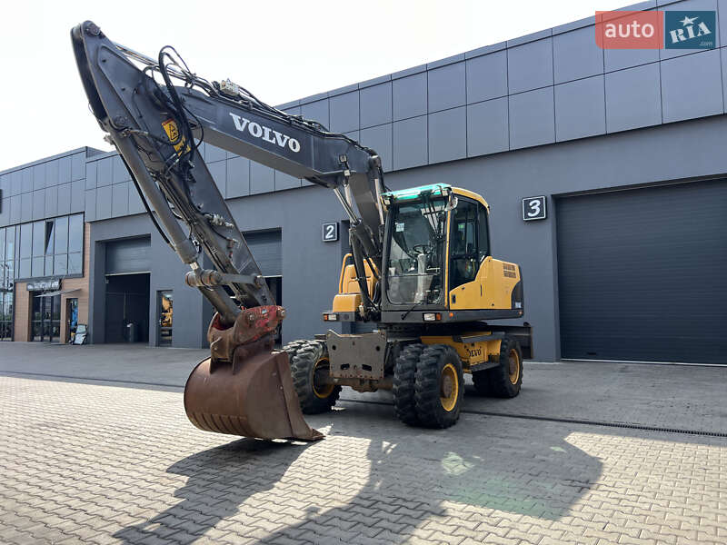 Колесный экскаватор Volvo EW 160 2010 в Ровно