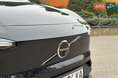 Внедорожник / Кроссовер Volvo EX30 2024 в 