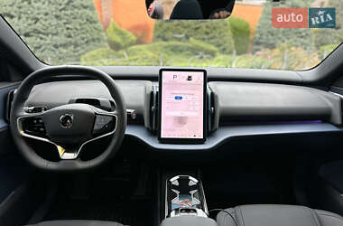 Внедорожник / Кроссовер Volvo EX30 2024 в 