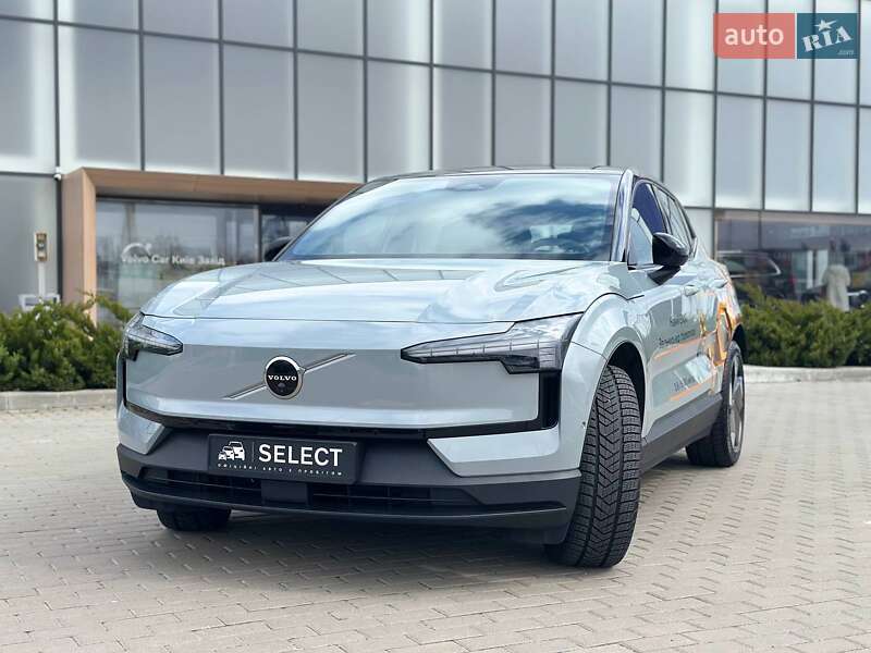 Volvo EX30 2023