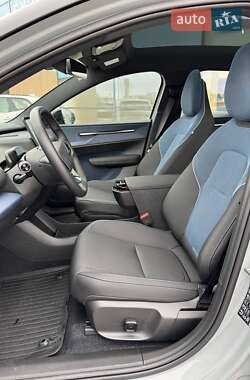 Внедорожник / Кроссовер Volvo EX30 2023 в 