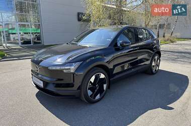Внедорожник / Кроссовер Volvo EX30 2023 в 