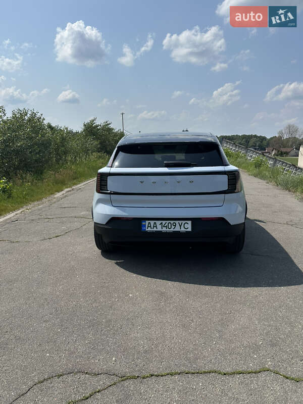 Внедорожник / Кроссовер Volvo EX30 2024 в Киеве