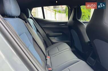 Внедорожник / Кроссовер Volvo EX30 2024 в 
