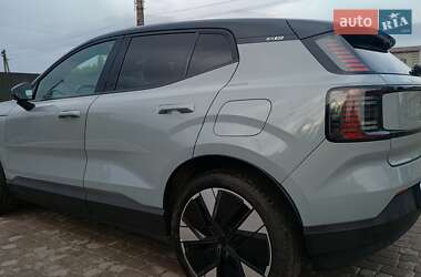 Внедорожник / Кроссовер Volvo EX30 2024 в 