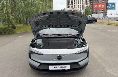 Внедорожник / Кроссовер Volvo EX30 2024 в 