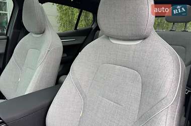Внедорожник / Кроссовер Volvo EX30 2024 в 