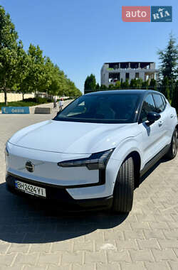 Внедорожник / Кроссовер Volvo EX30 2024 в 