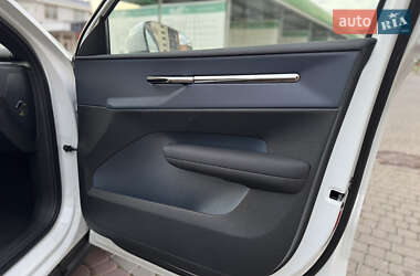 Внедорожник / Кроссовер Volvo EX30 2024 в 