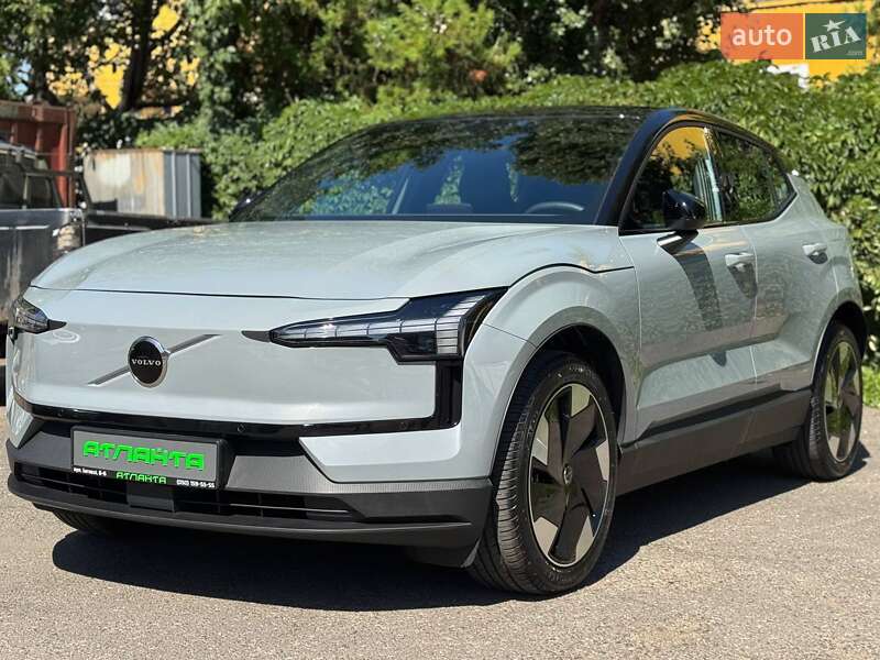 Volvo EX30 2024