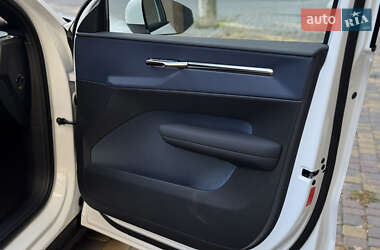 Внедорожник / Кроссовер Volvo EX30 2024 в 