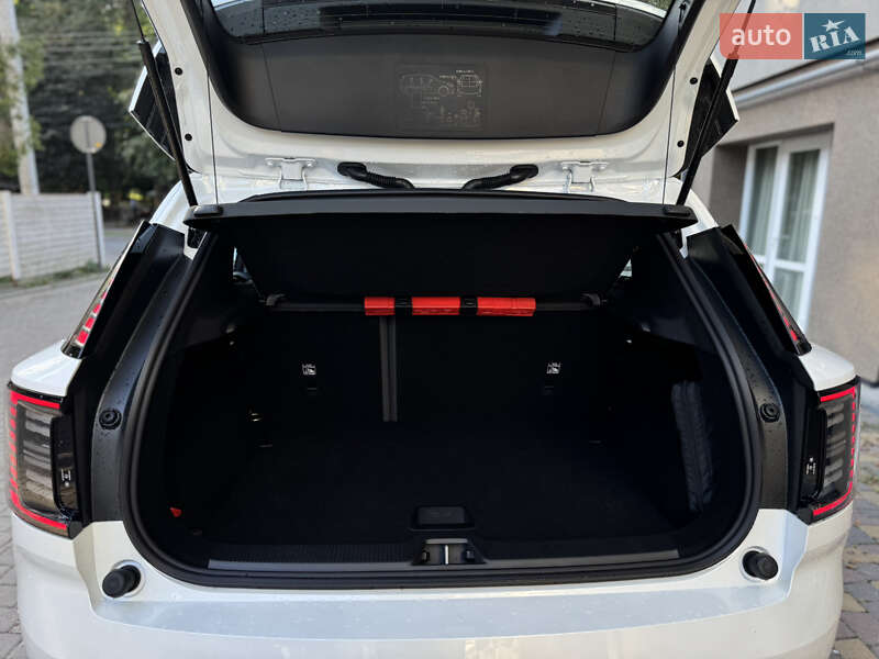 Внедорожник / Кроссовер Volvo EX30 2024 в Ивано-Франковске