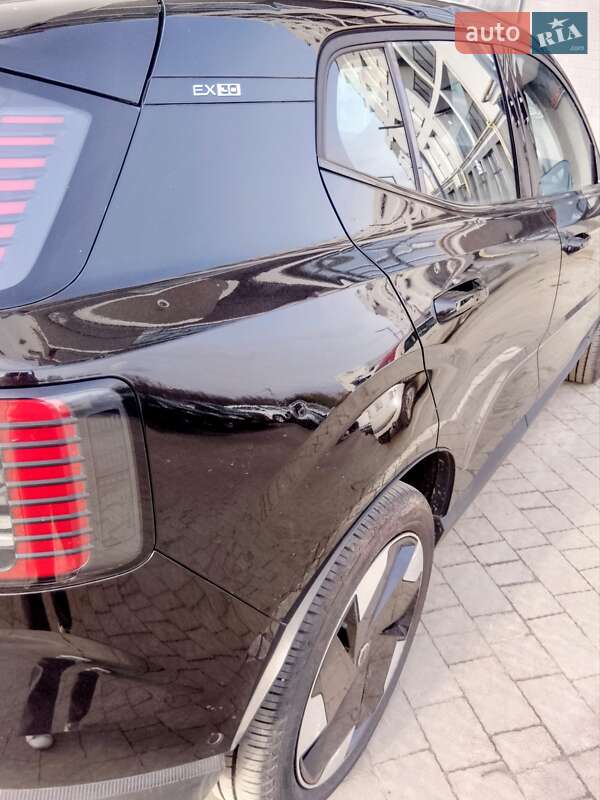 Позашляховик / Кросовер Volvo EX30 2024 в Львові фото 4 Позашляховик / Кросовер Volvo EX30 2024 в Львові