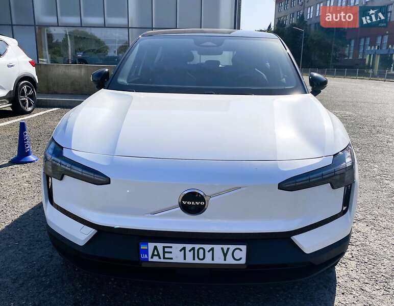 Позашляховик / Кросовер Volvo EX30 2024 в Дніпрі