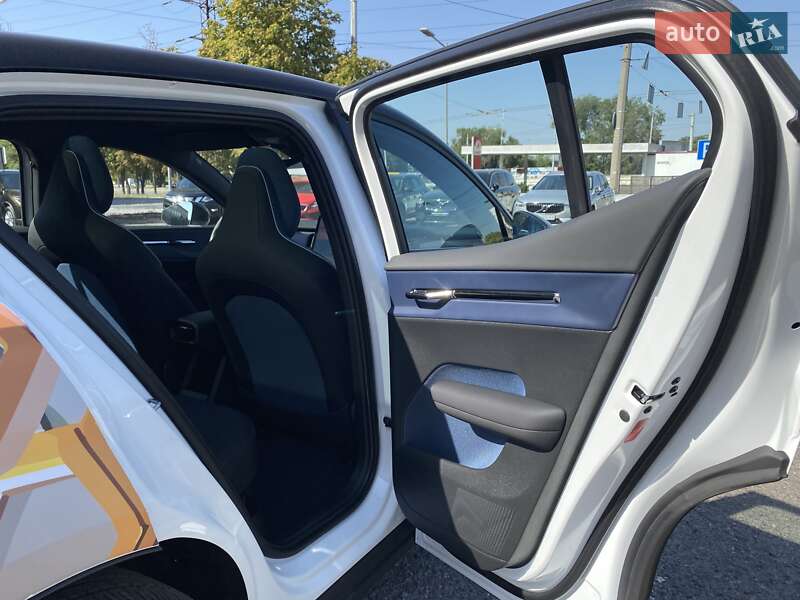 Позашляховик / Кросовер Volvo EX30 2024 в Дніпрі