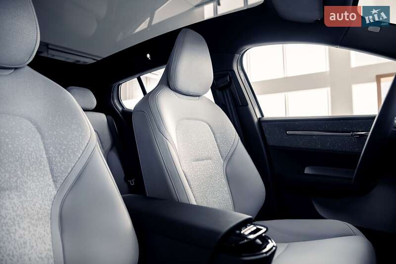 Внедорожник / Кроссовер Volvo EX30 2024 в Харькове