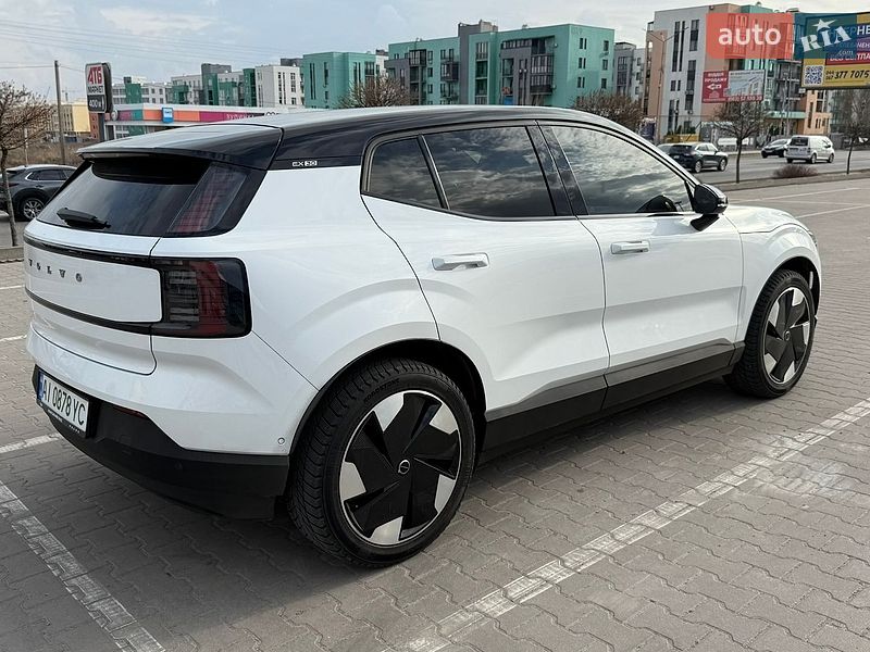 Внедорожник / Кроссовер Volvo EX30 2023 в Киеве