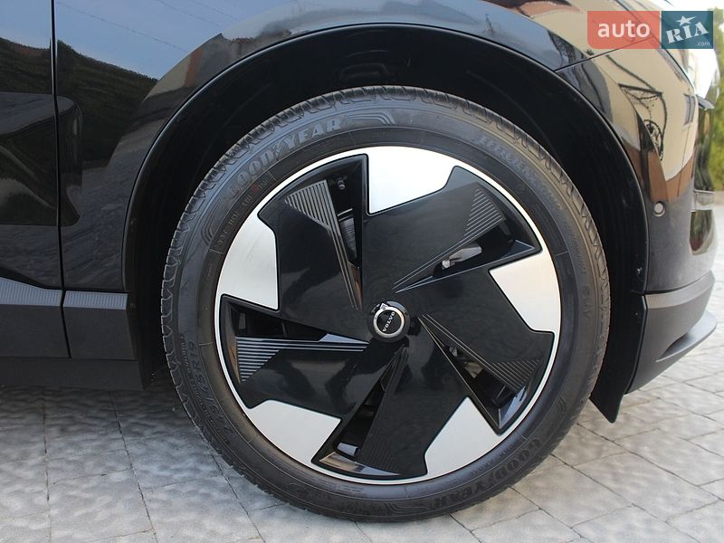Внедорожник / Кроссовер Volvo EX30 2024 в Трускавце