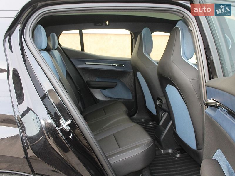 Внедорожник / Кроссовер Volvo EX30 2024 в Трускавце