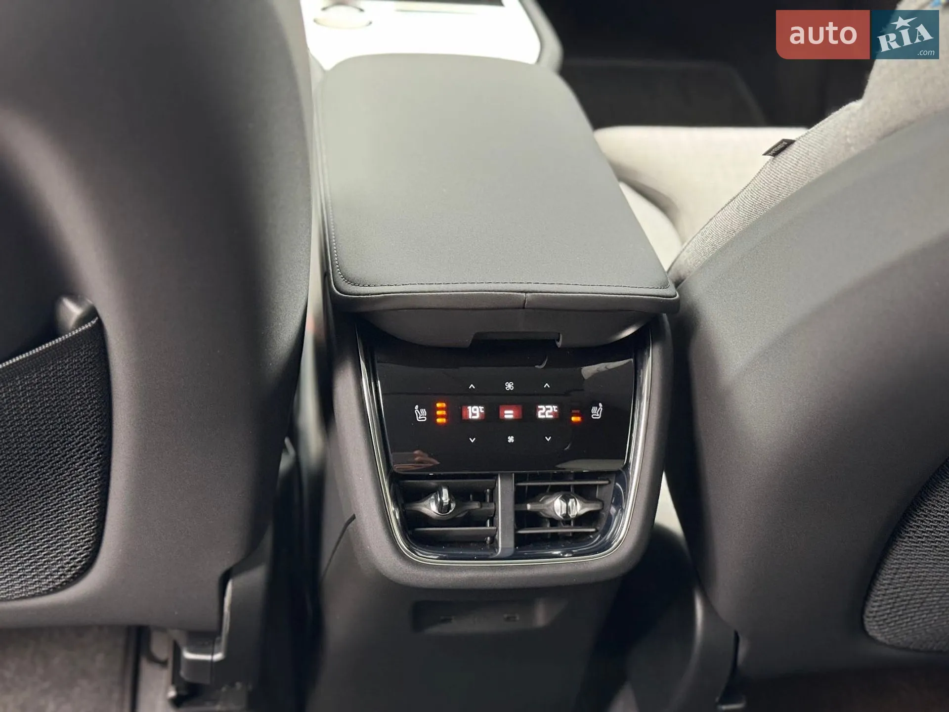 2025 Volvo EX90 - мініатюра 7