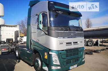 Тягач Volvo F16 2015 в Вінниці